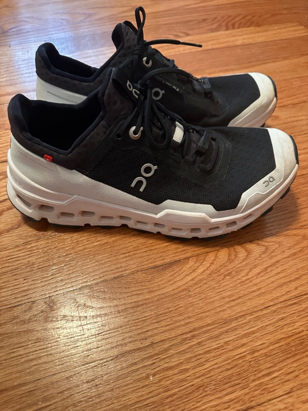 Women’s on running shoes 7.5